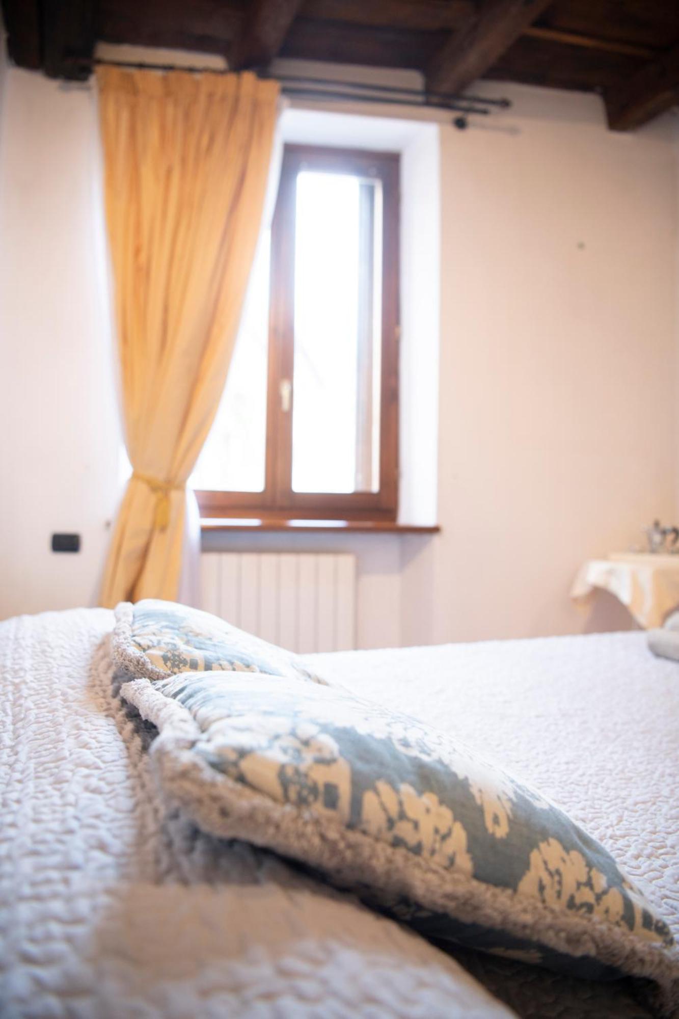 Ai Piedi Del Castello / 4Pl / Apt. Full Verona Eksteriør bilde