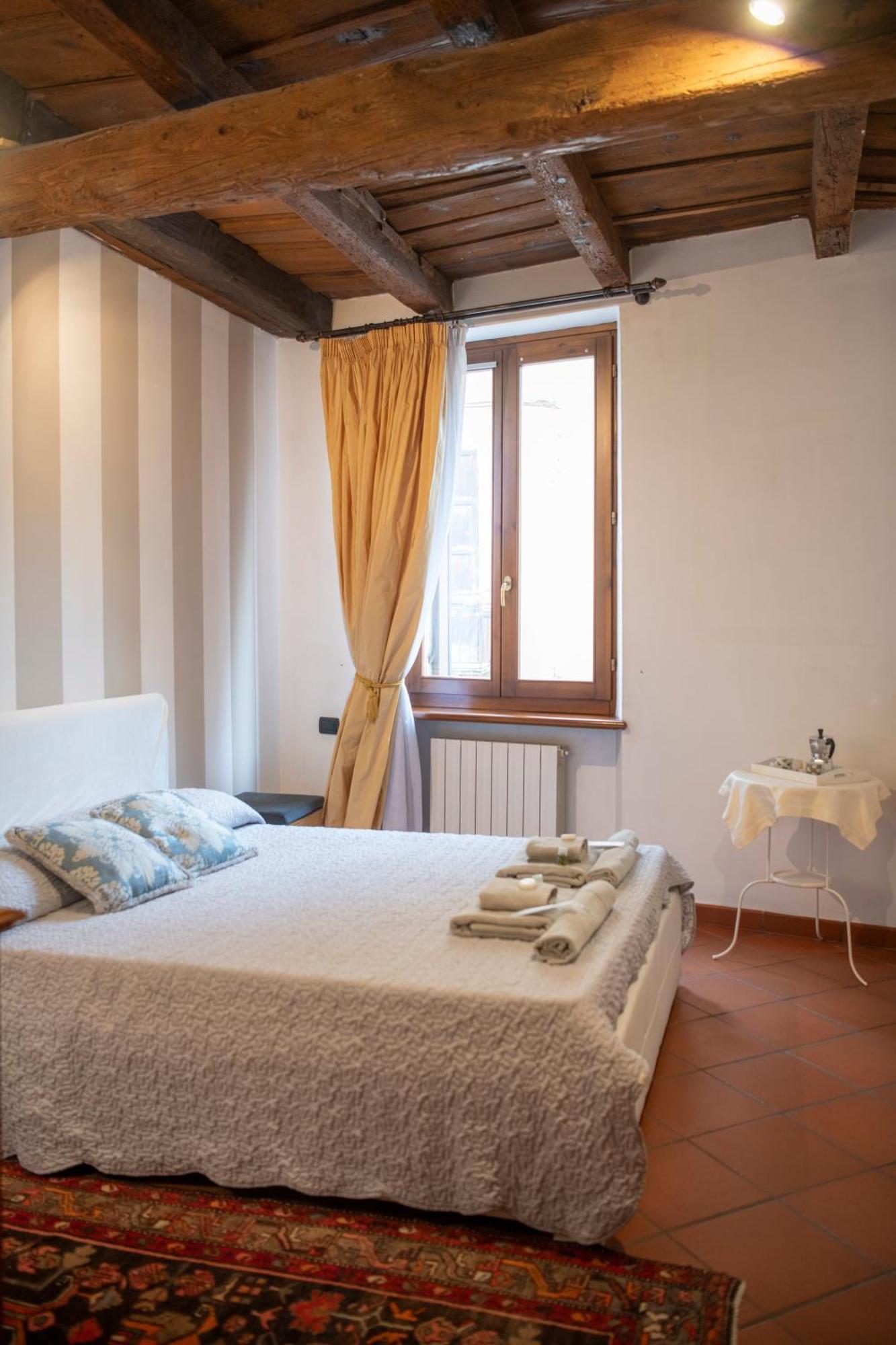 Ai Piedi Del Castello / 4Pl / Apt. Full Verona Eksteriør bilde